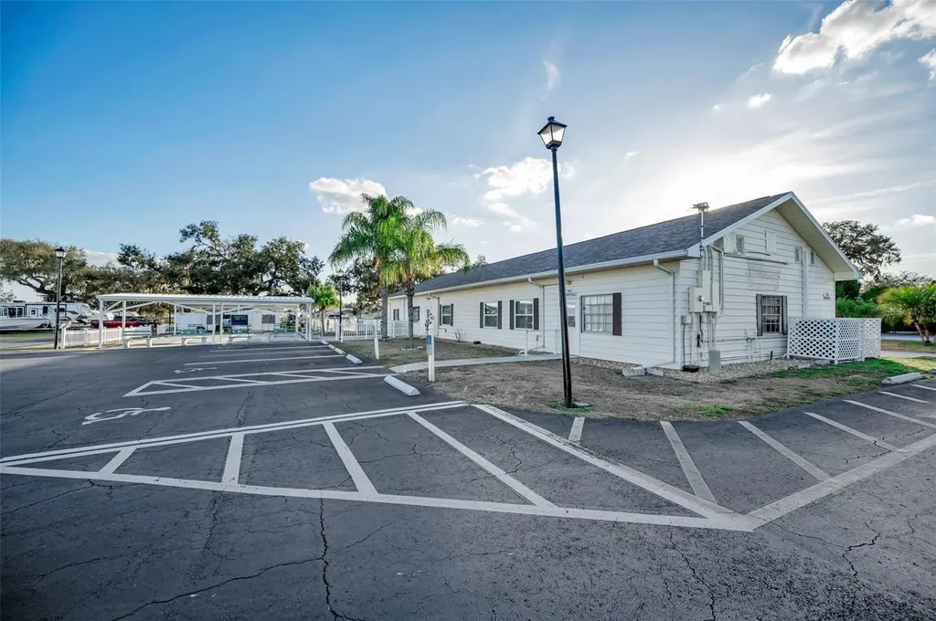 3318 Carnation Lane Zephyrhills FL 33541