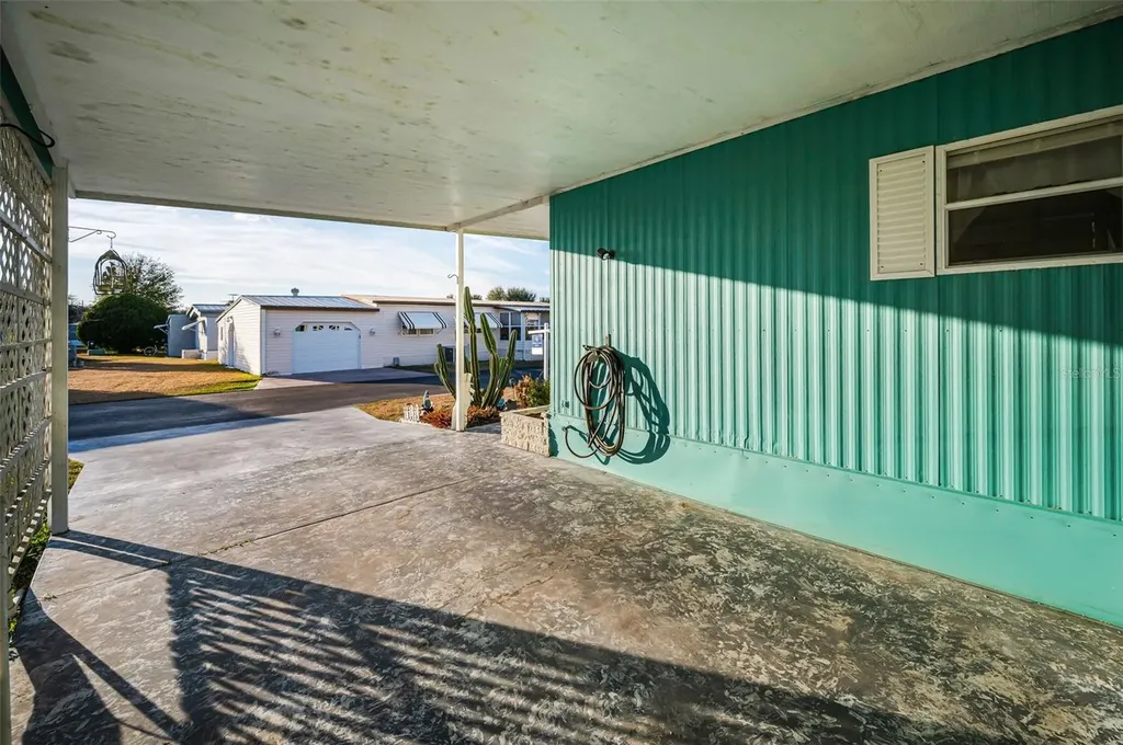 3318 Carnation Lane Zephyrhills FL 33541