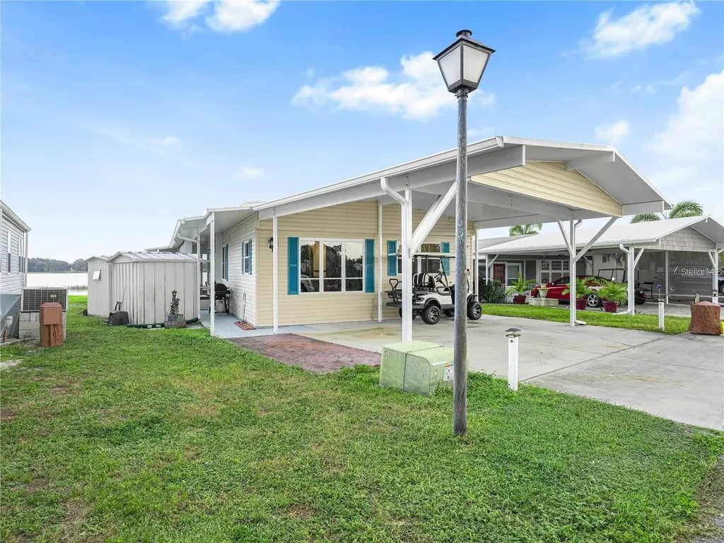 33 Queen Of Waters Street Lake Wales FL 33898