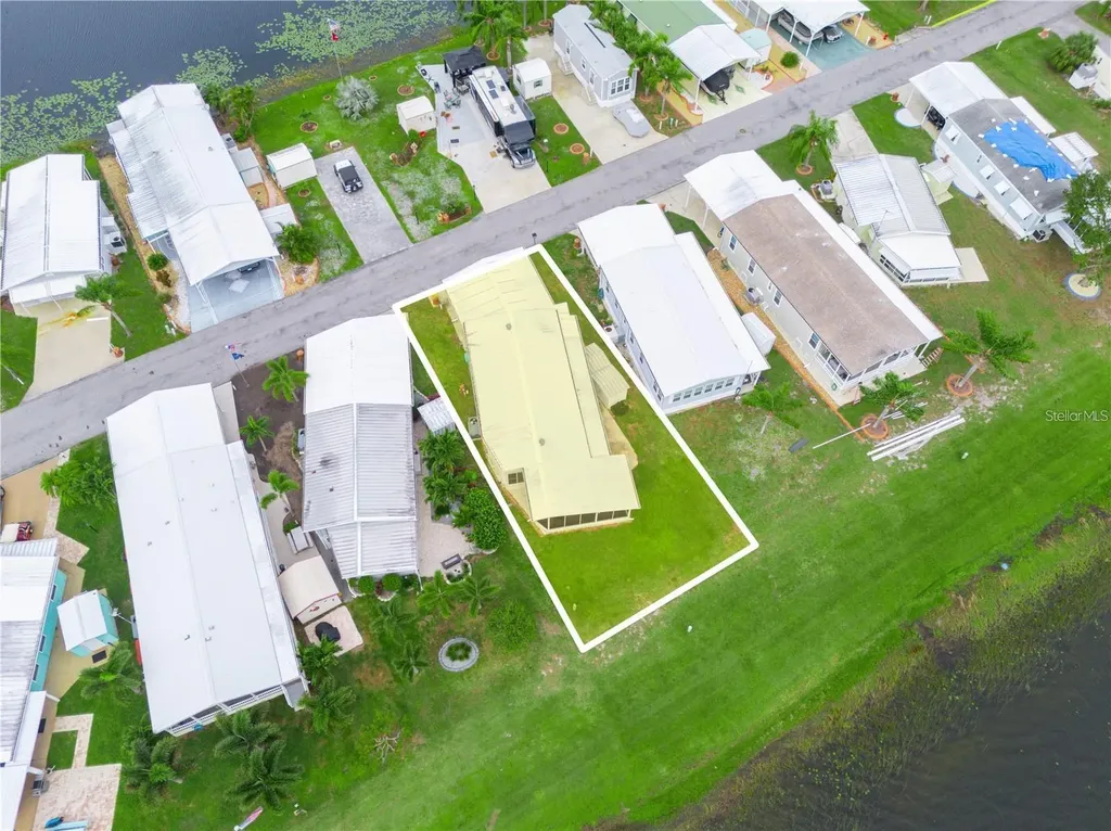 33 Queen Of Waters Street Lake Wales FL 33898