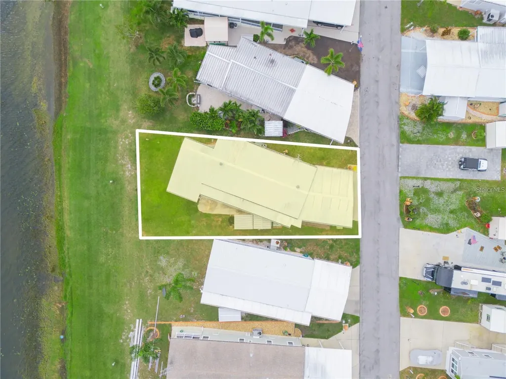 33 Queen Of Waters Street Lake Wales FL 33898