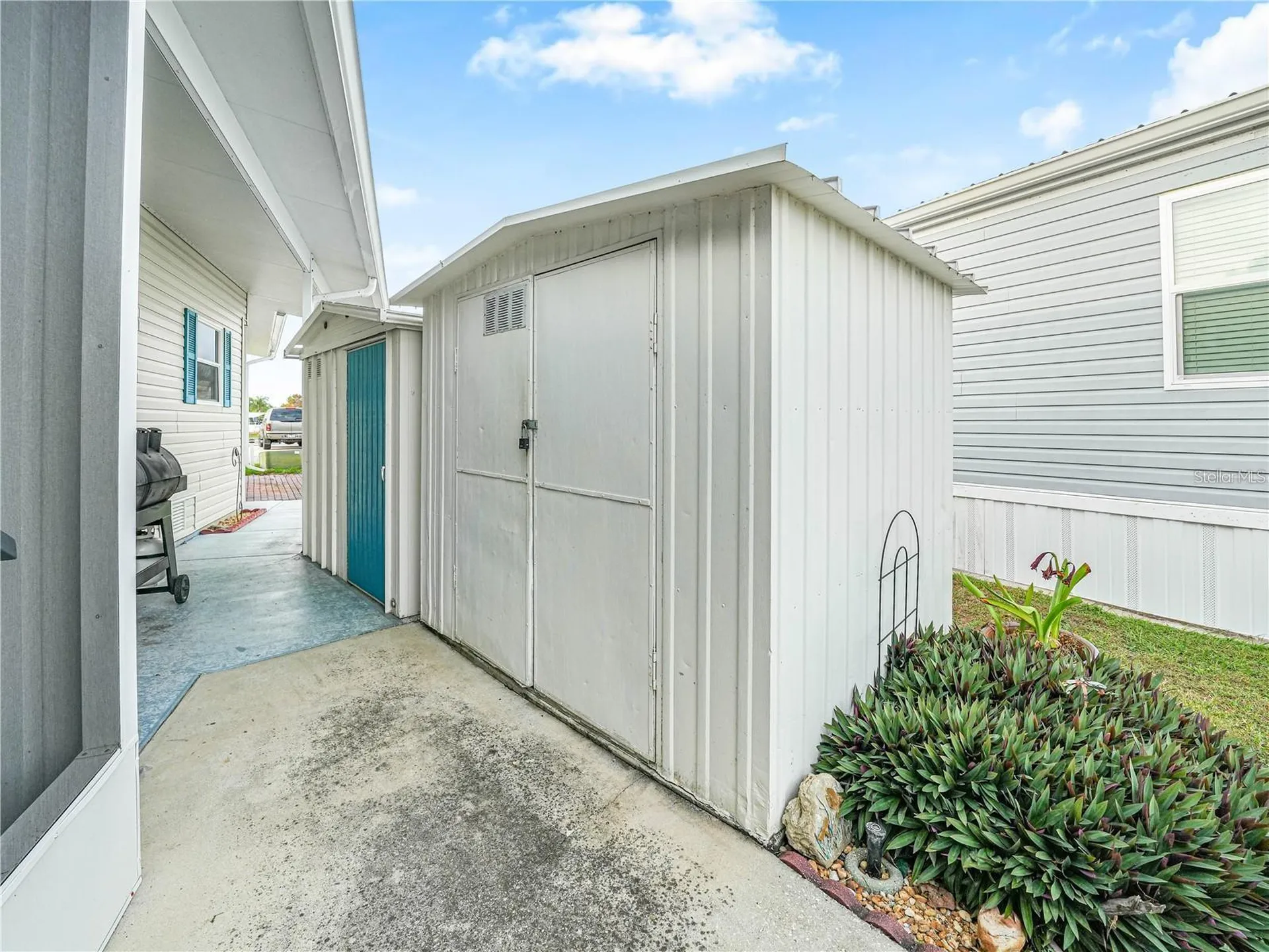 33 Queen Of Waters Street Lake Wales FL 33898