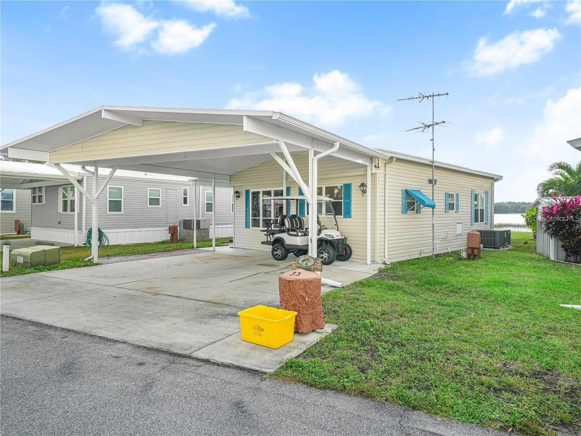 33 Queen Of Waters Street Lake Wales FL 33898