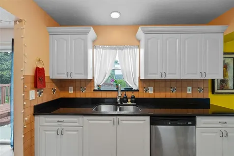 3910 77th Place E Sarasota FL 34243