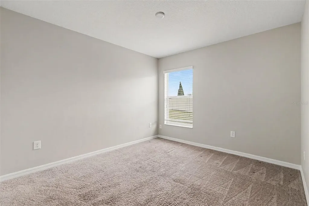 327 Cascade Bend Drive Ruskin FL 33570