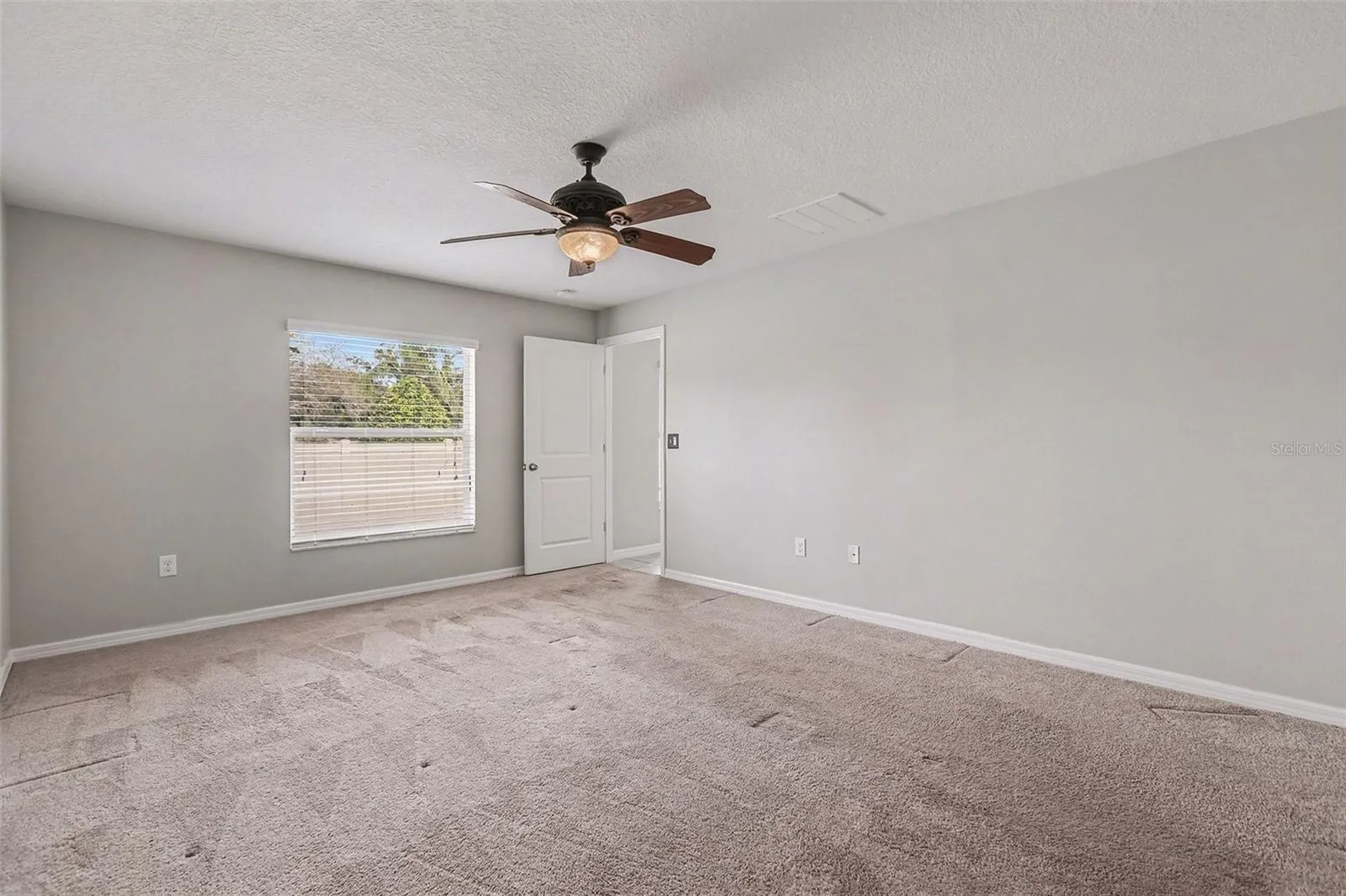 327 Cascade Bend Drive Ruskin FL 33570