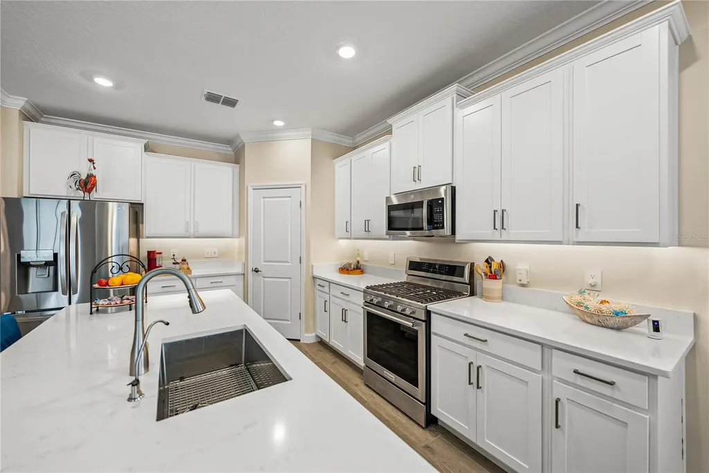 17418 Holly Well Avenue Wimauma FL 33598