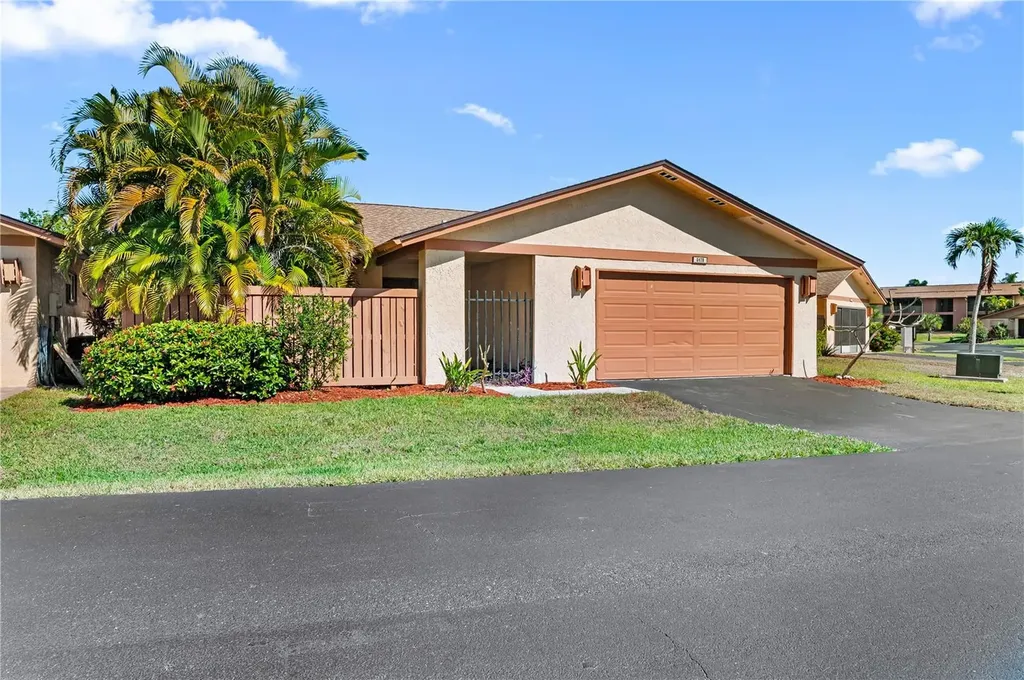 6479 Royal Woods Drive Fort Myers FL 33908