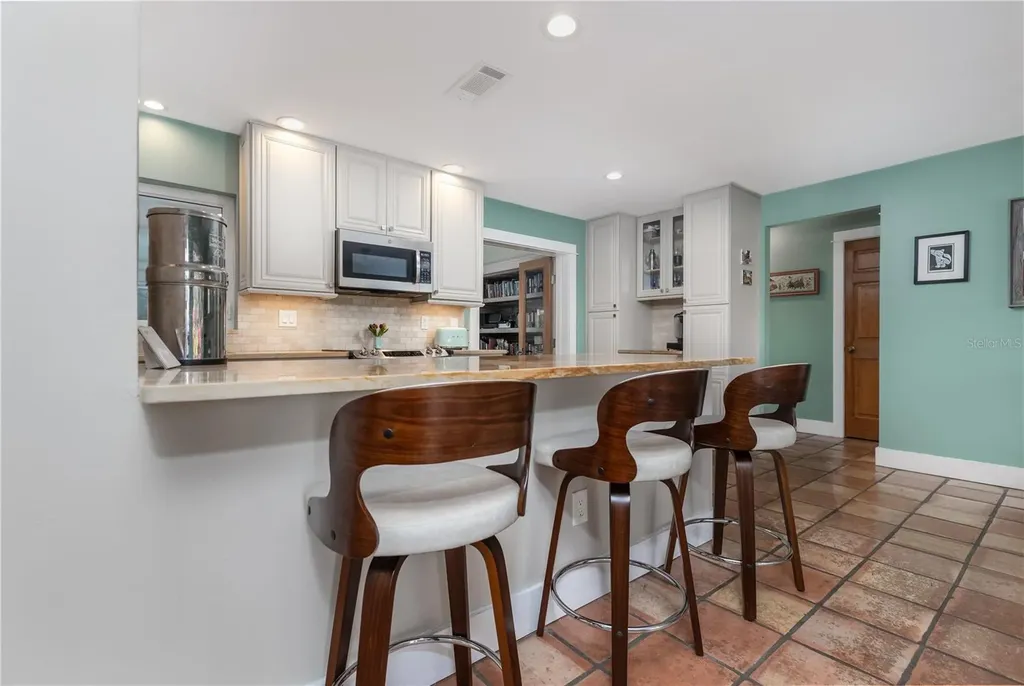 1421 Beacon Street New Smyrna Beach FL 32169
