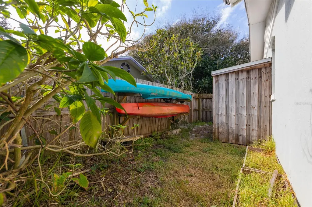 1421 Beacon Street New Smyrna Beach FL 32169