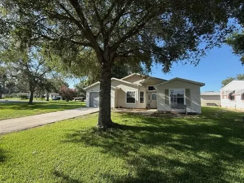 25607 Belle Helene Leesburg FL 34748