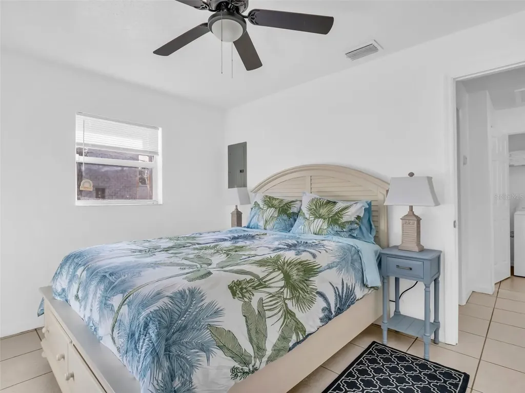 103 E Park Street Tarpon Springs FL 34689