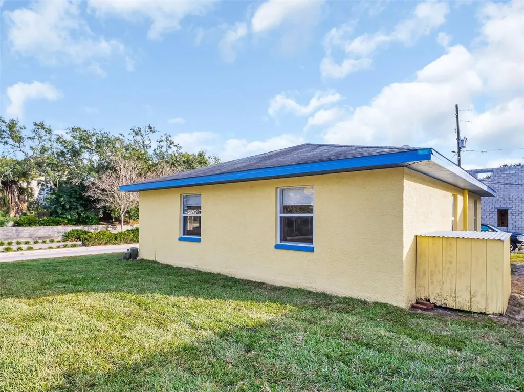 103 E Park Street Tarpon Springs FL 34689