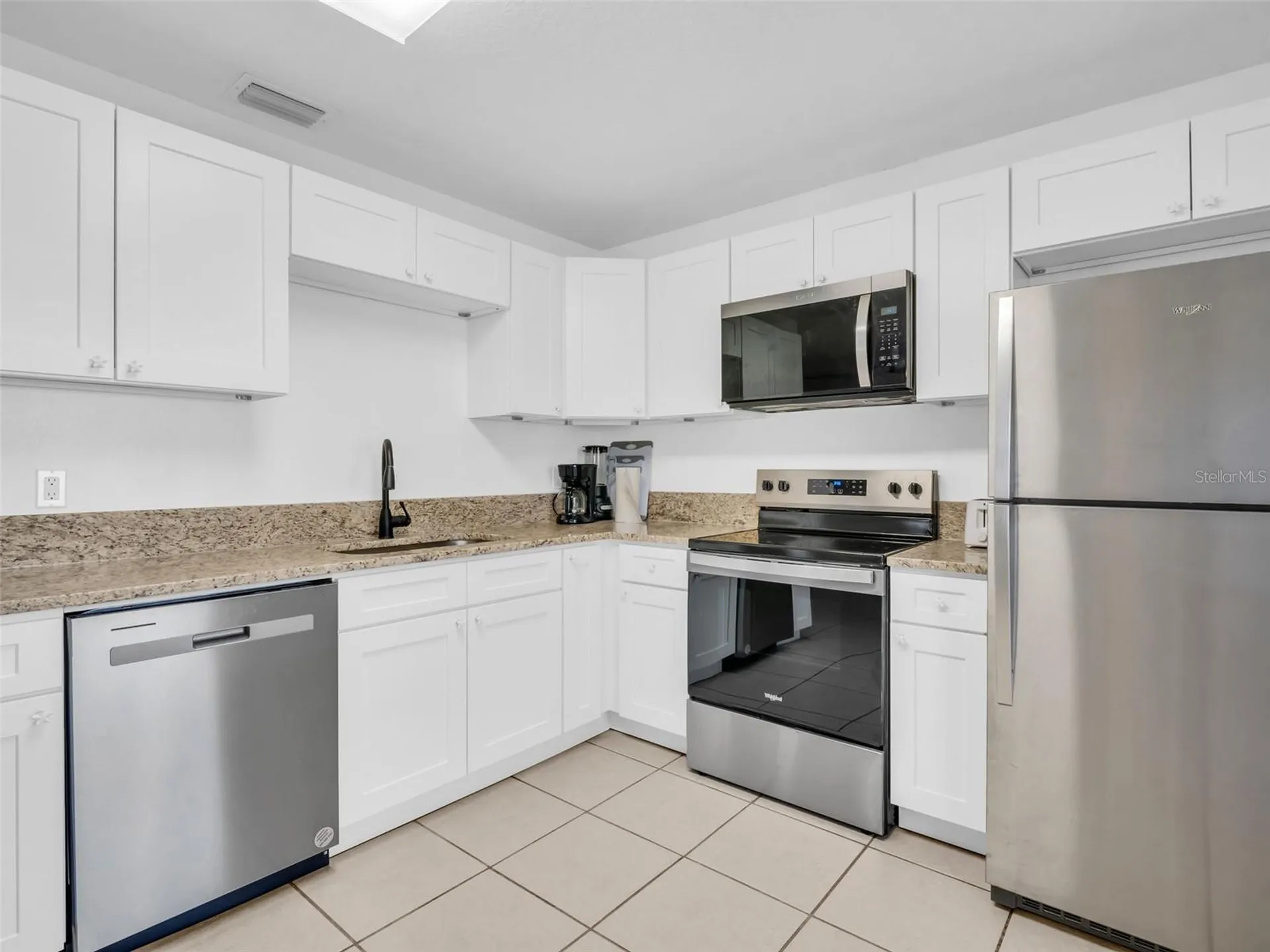 103 E Park Street Tarpon Springs FL 34689