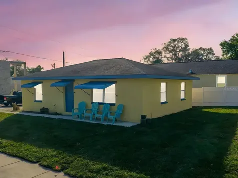 103 E Park Street Tarpon Springs FL 34689