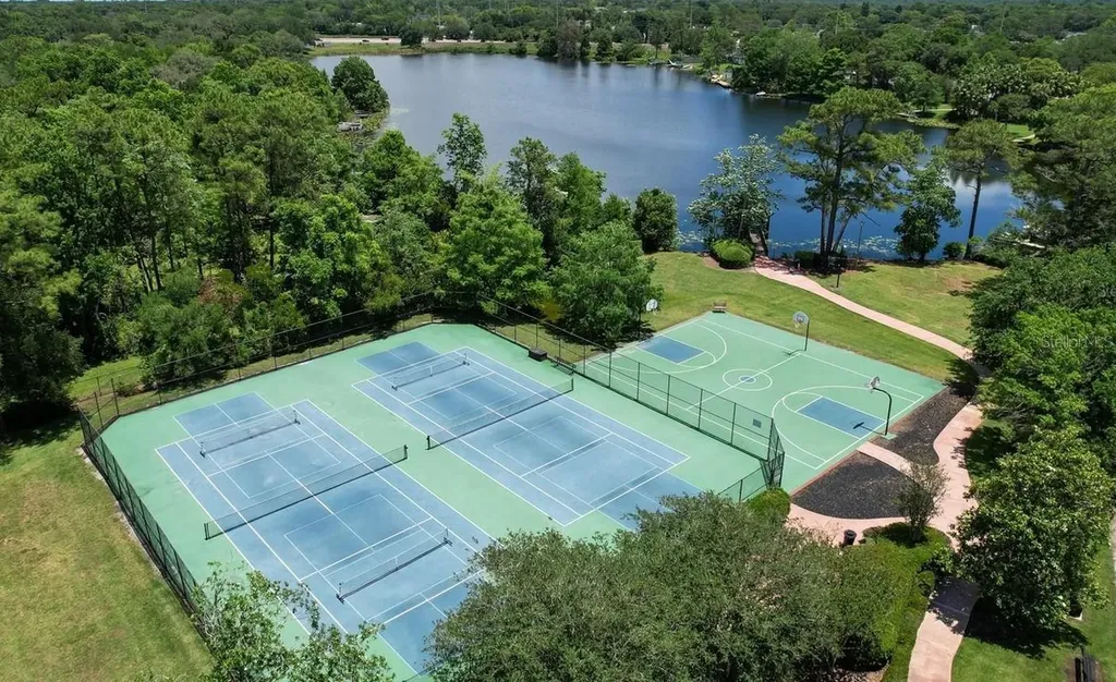 2840 Lexington Court Oviedo FL 32765