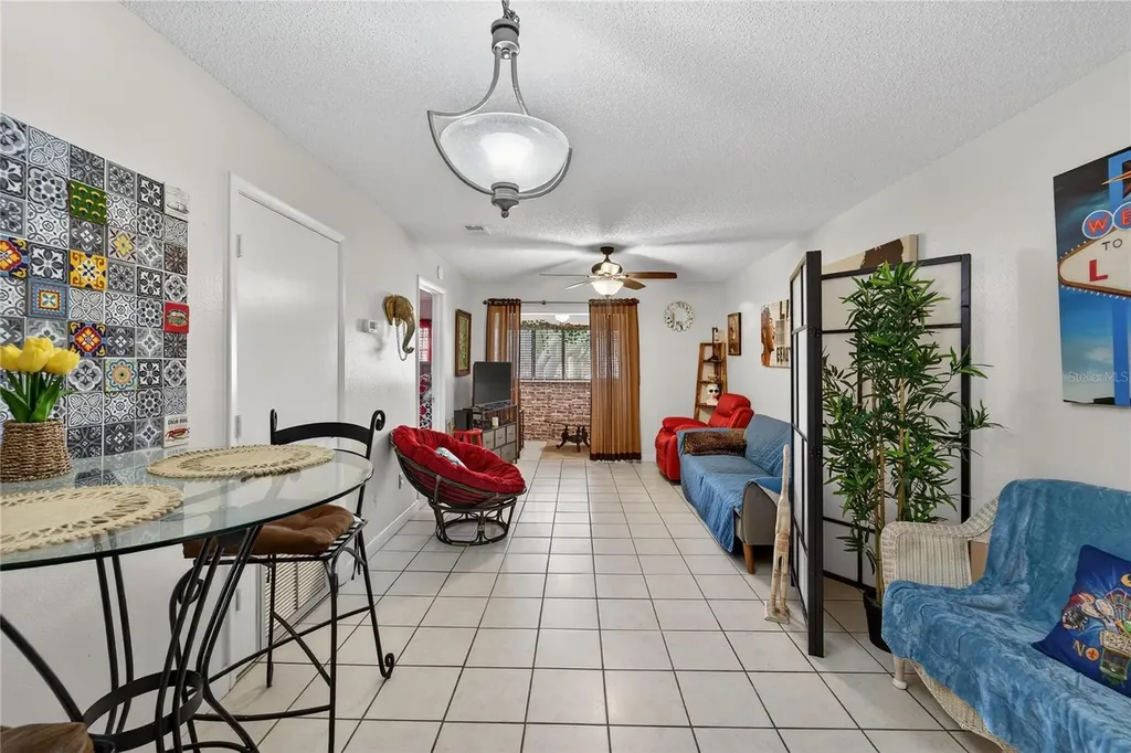3806 N Oak Drive Tampa FL 33611