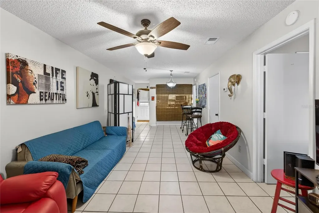 3806 N Oak Drive Tampa FL 33611