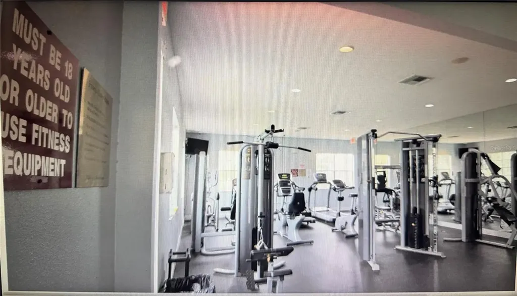 9818 Lake Chase Island Way Tampa FL 33626