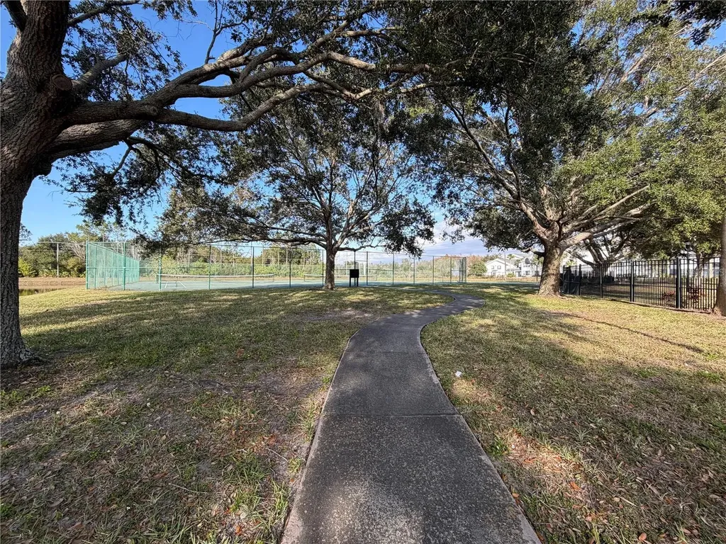 9818 Lake Chase Island Way Tampa FL 33626