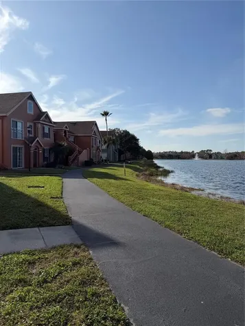 9818 Lake Chase Island Way Tampa FL 33626