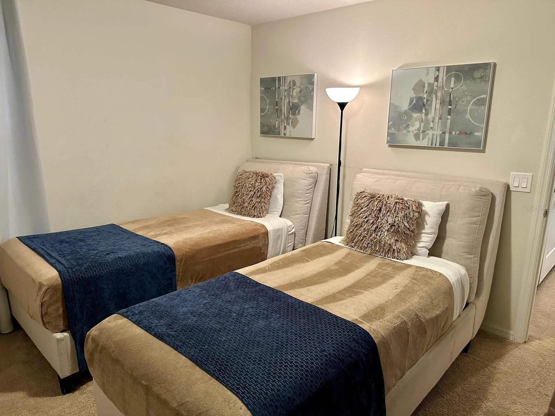 1941 Nice Court Kissimmee FL 34747