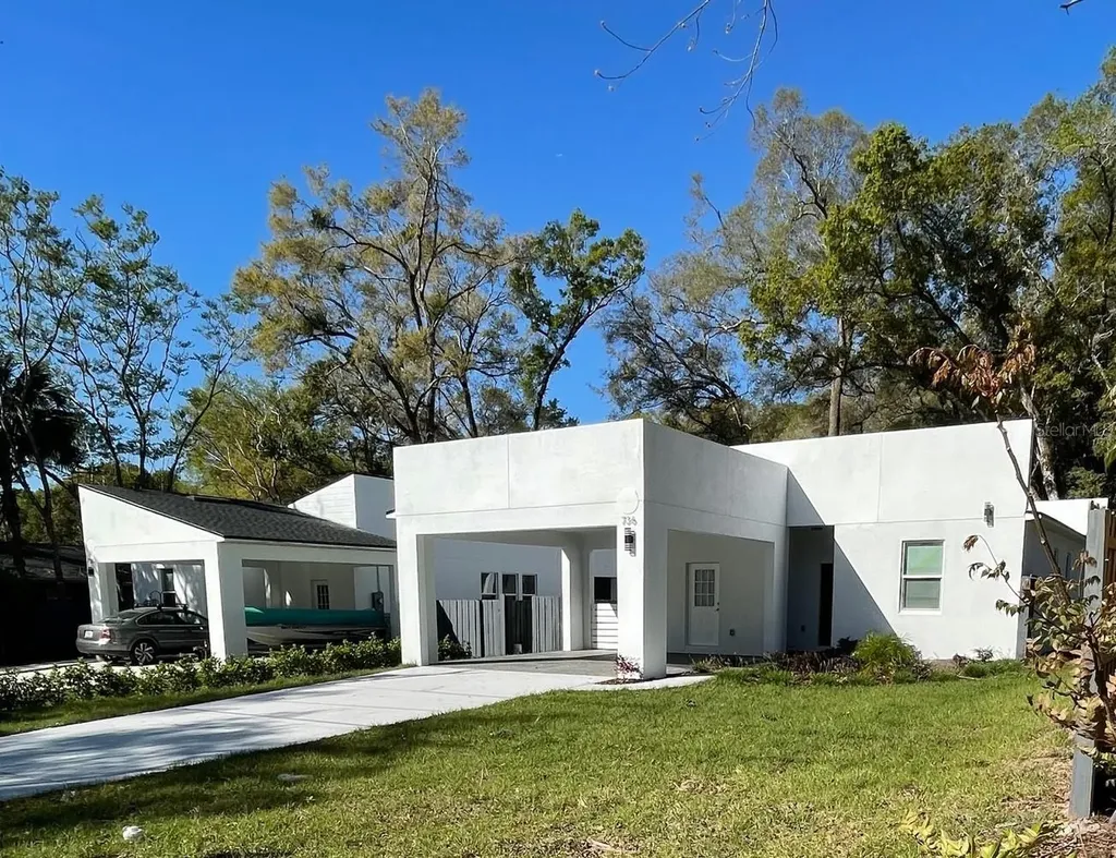736 S Stone Street Deland FL 32720