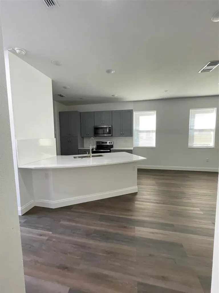 736 S Stone Street Deland FL 32720