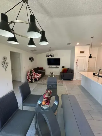 1027 Papaya Circle Davenport FL 33897