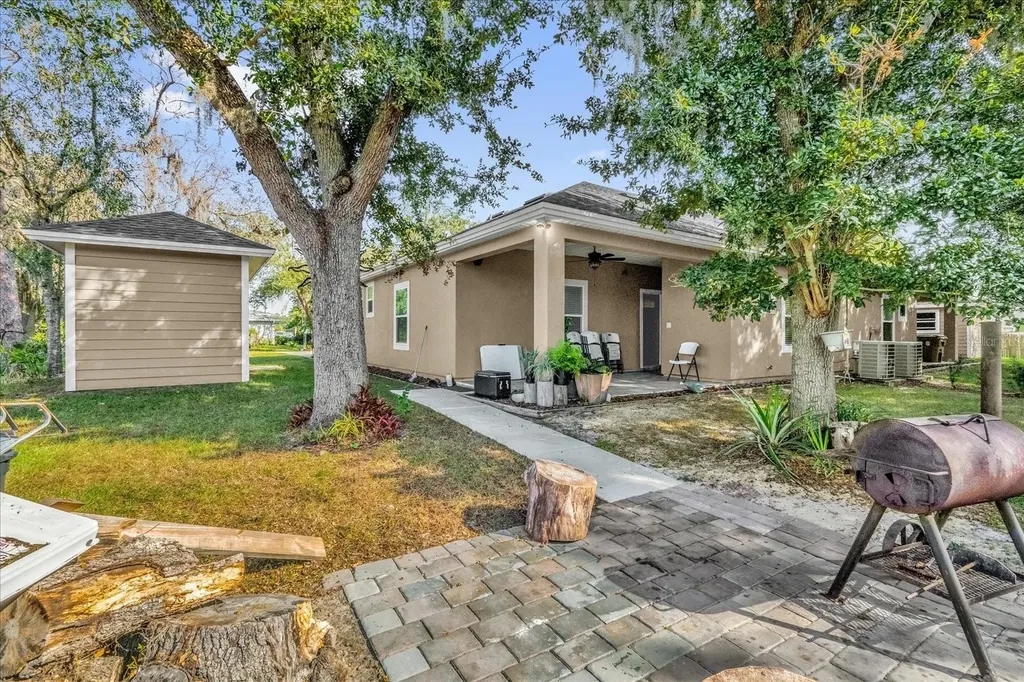 705 Lenox Place Kissimmee FL 34758