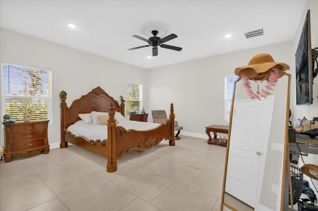 705 Lenox Place Kissimmee FL 34758