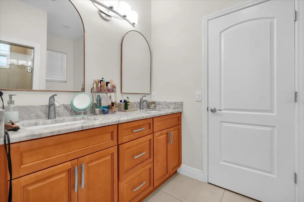 705 Lenox Place Kissimmee FL 34758
