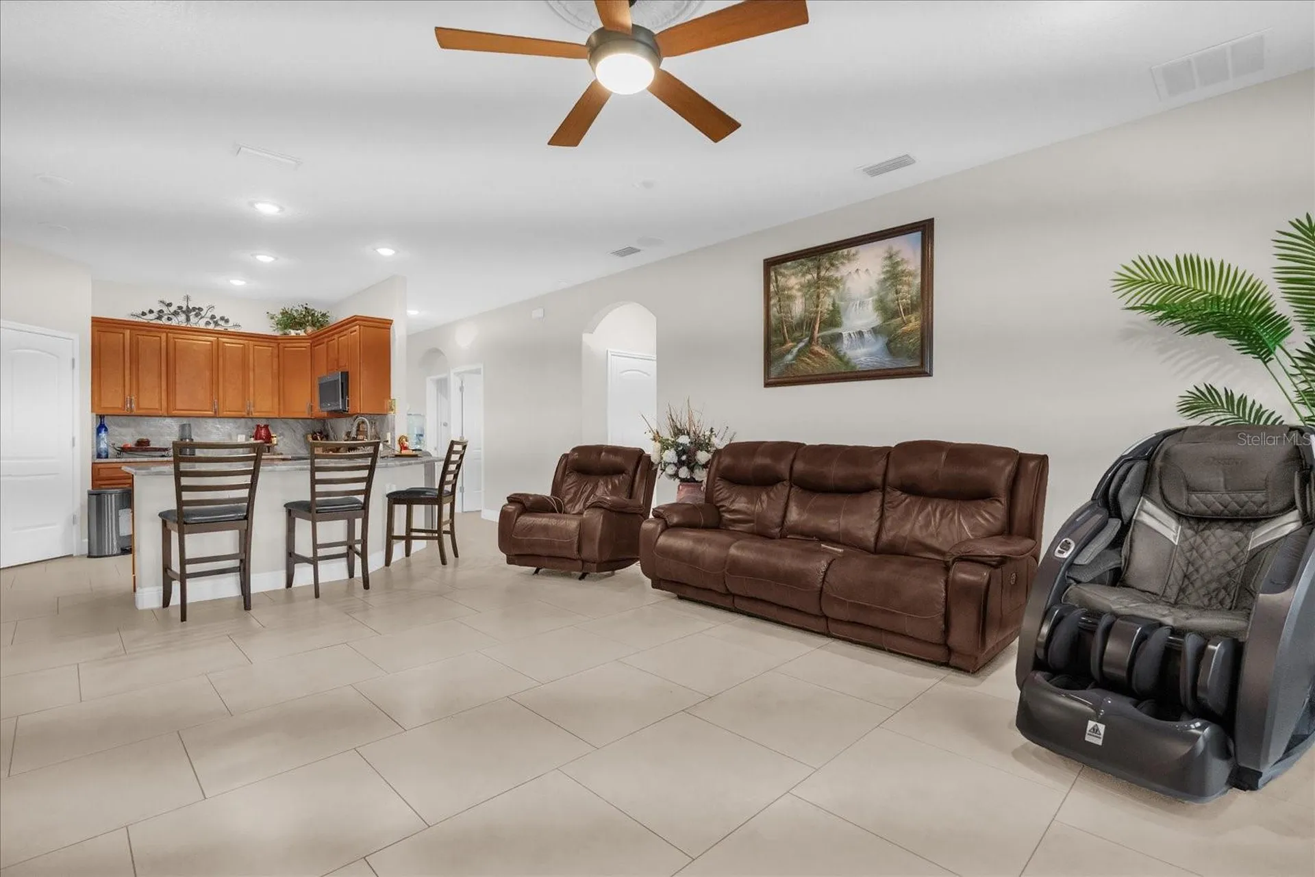 705 Lenox Place Kissimmee FL 34758