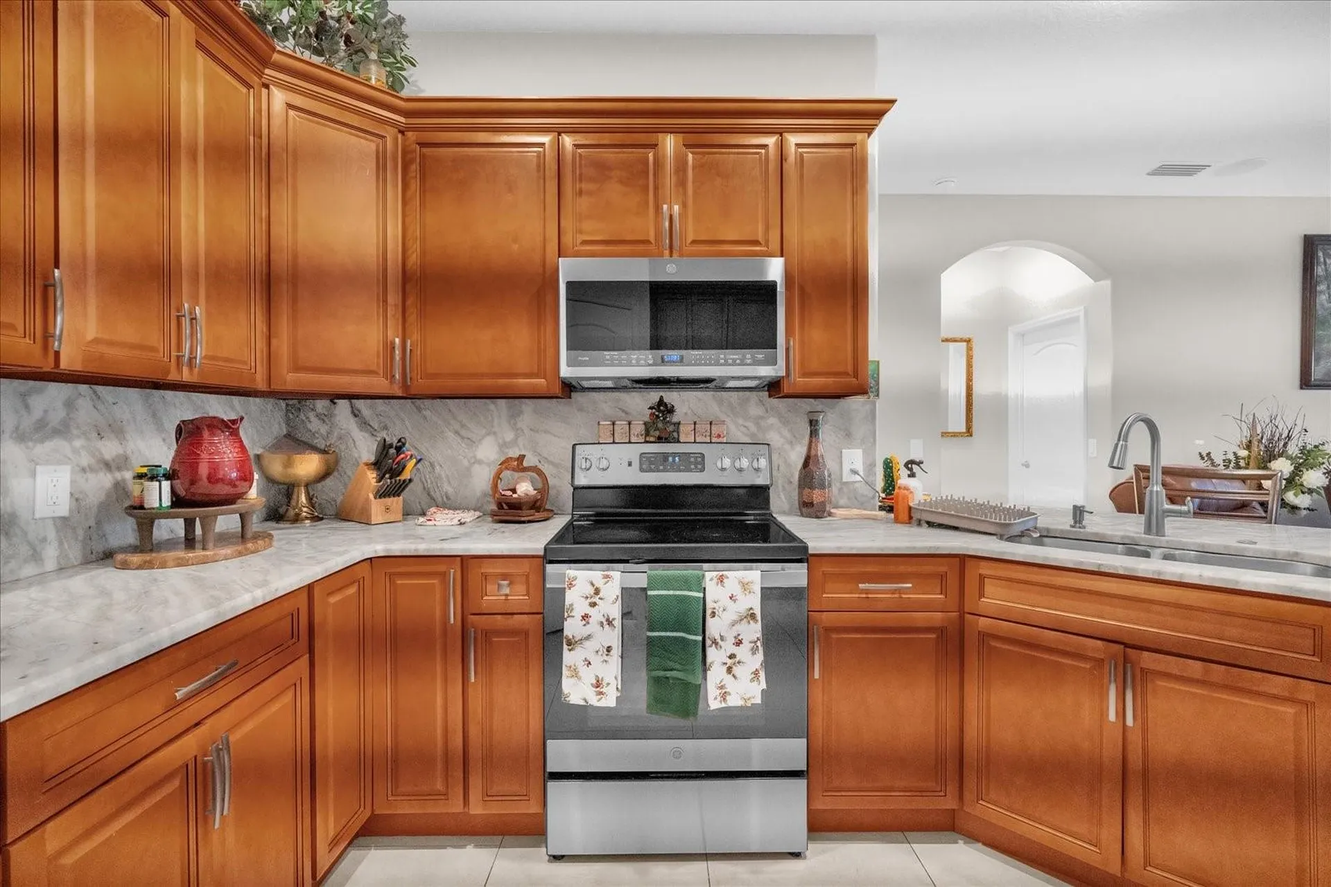 705 Lenox Place Kissimmee FL 34758
