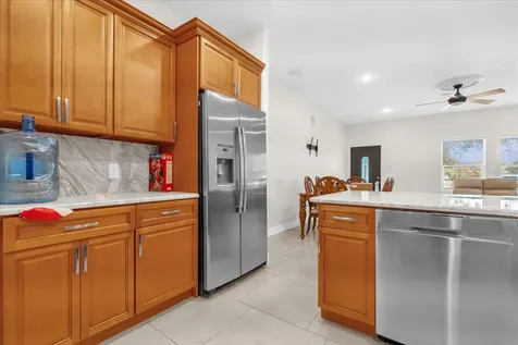 705 Lenox Place Kissimmee FL 34758