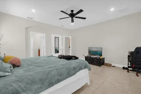 705 Lenox Place Kissimmee FL 34758