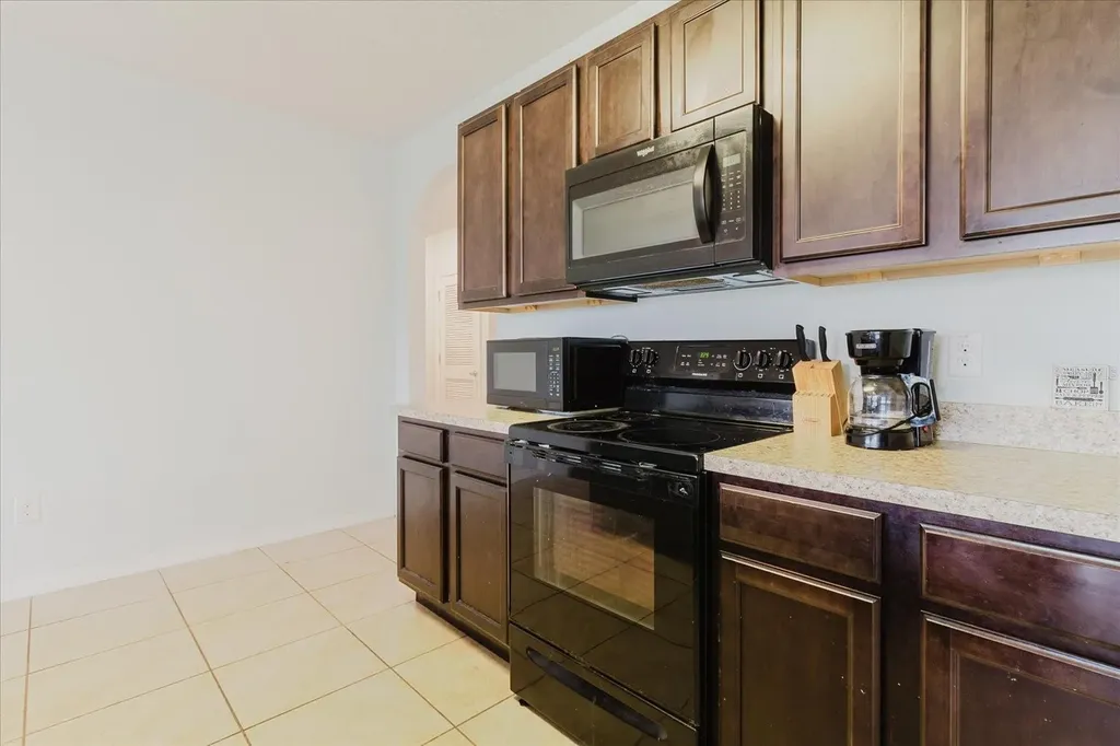 525 Squires Grove Drive Winter Haven FL 33880