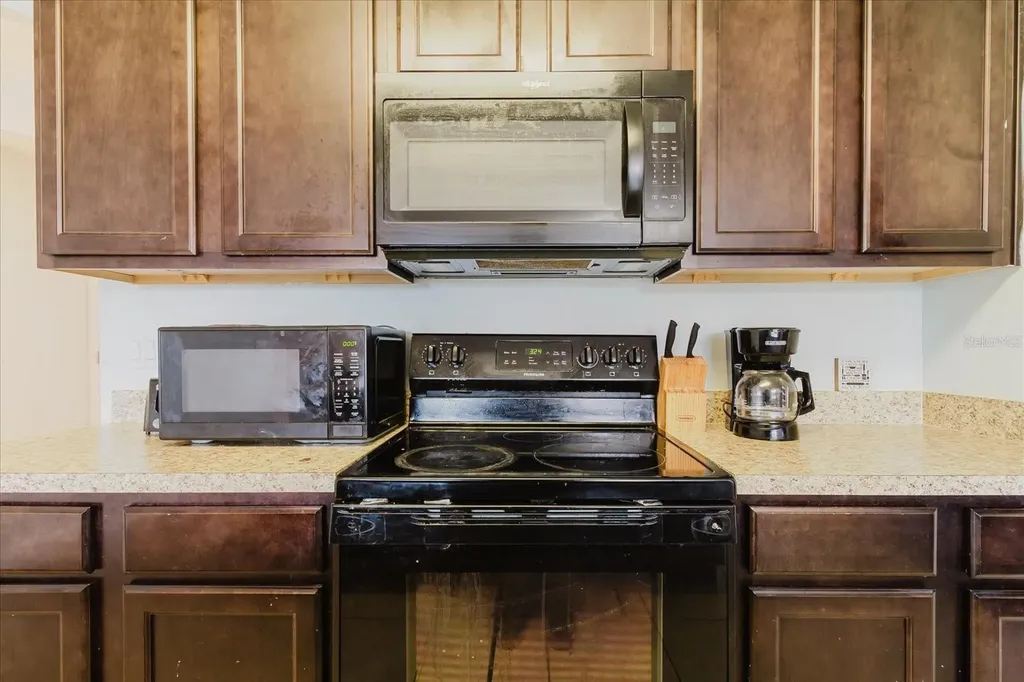 525 Squires Grove Drive Winter Haven FL 33880