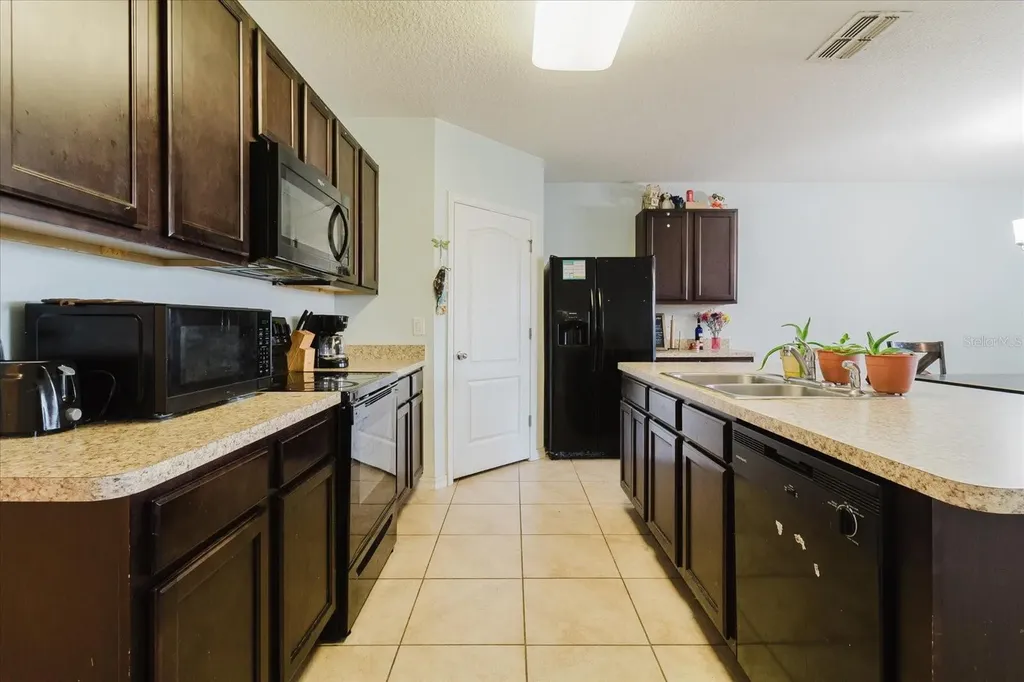 525 Squires Grove Drive Winter Haven FL 33880