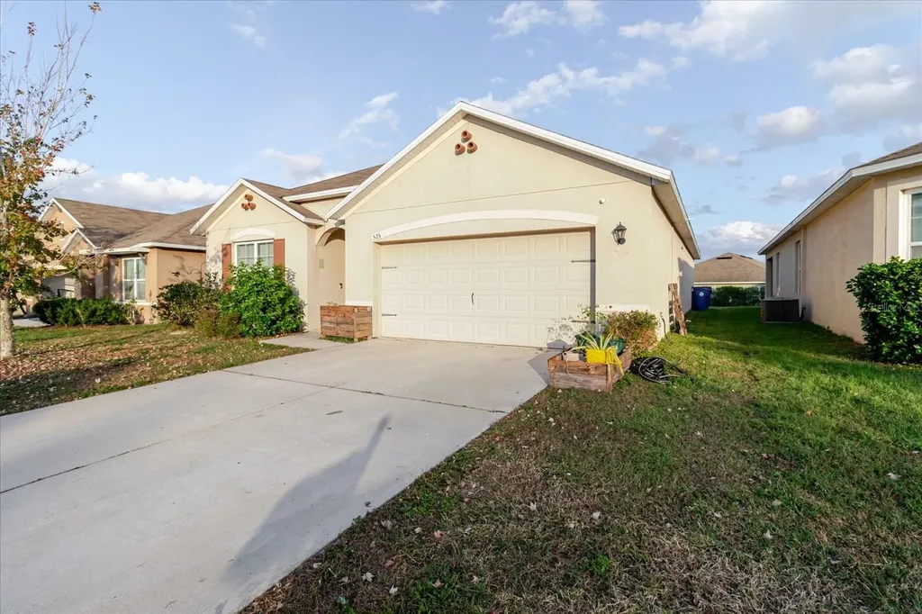 525 Squires Grove Drive Winter Haven FL 33880