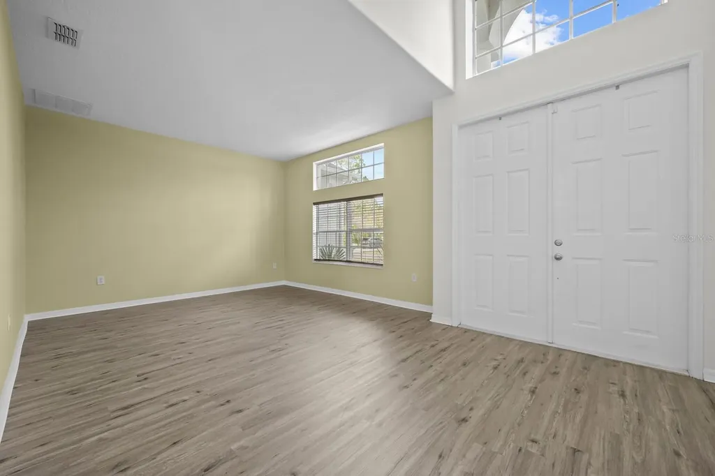 21 Whittingham Lane Palm Coast FL 32164
