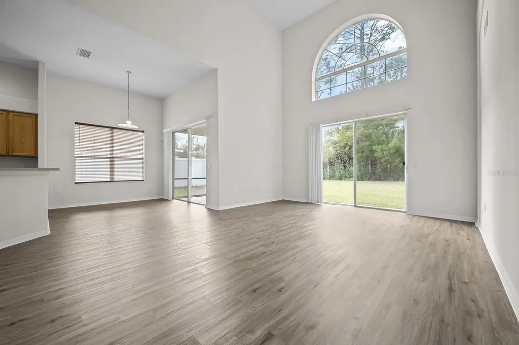 21 Whittingham Lane Palm Coast FL 32164