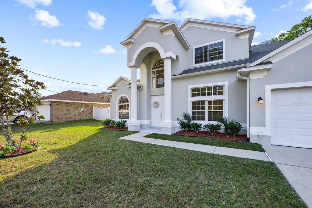 21 Whittingham Lane Palm Coast FL 32164