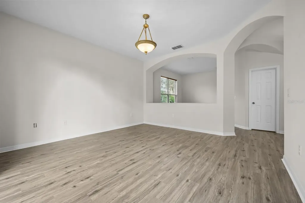 21 Whittingham Lane Palm Coast FL 32164