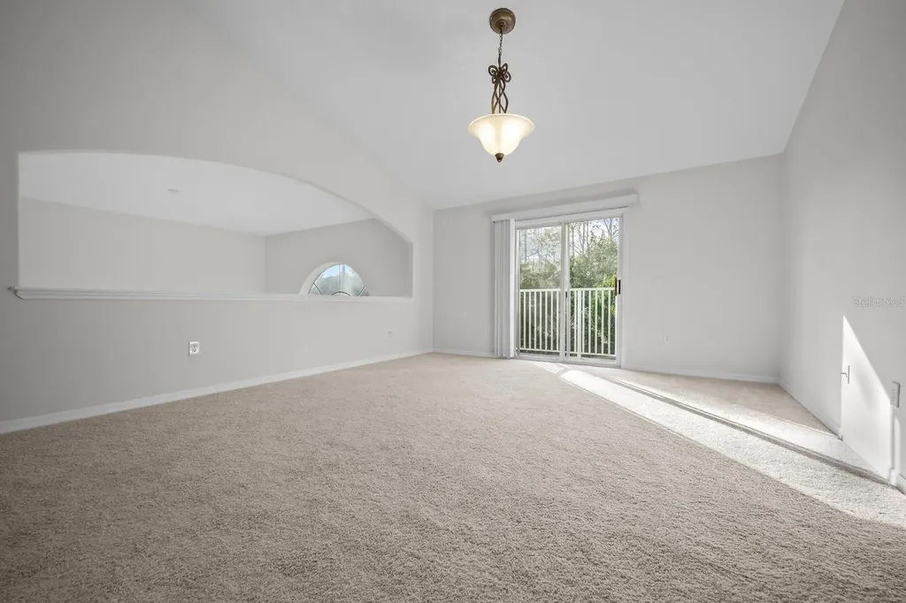 21 Whittingham Lane Palm Coast FL 32164