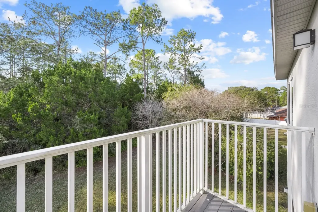 21 Whittingham Lane Palm Coast FL 32164
