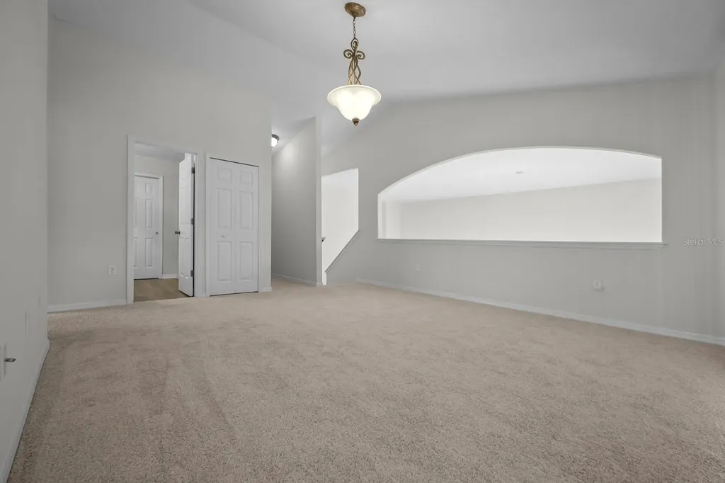21 Whittingham Lane Palm Coast FL 32164