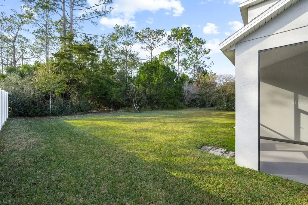 21 Whittingham Lane Palm Coast FL 32164