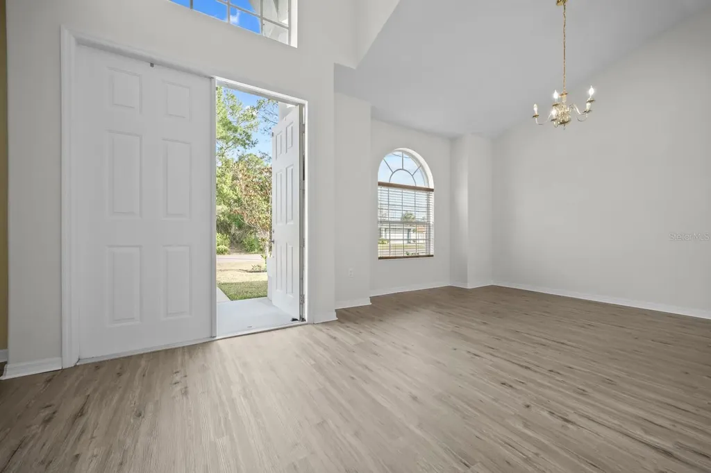21 Whittingham Lane Palm Coast FL 32164