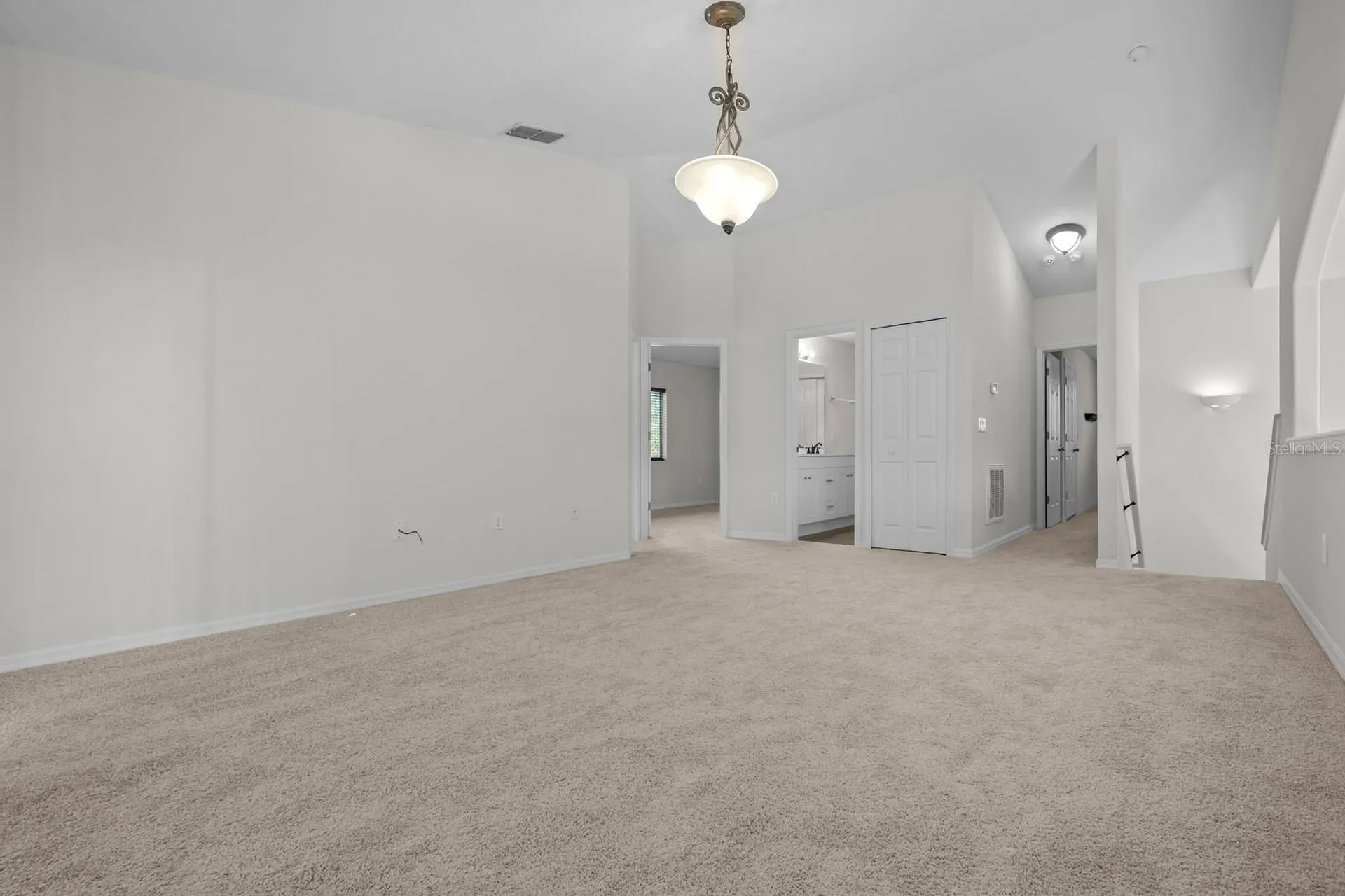 21 Whittingham Lane Palm Coast FL 32164